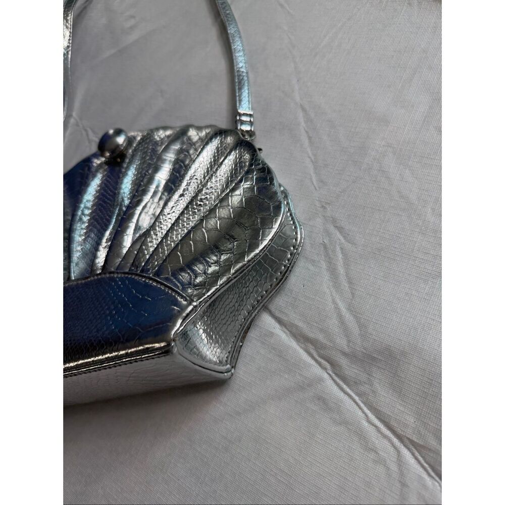 Far Nine Vintage Silver Seashell Retro Boho Chic Purse Handbag - Picture 5 of 9